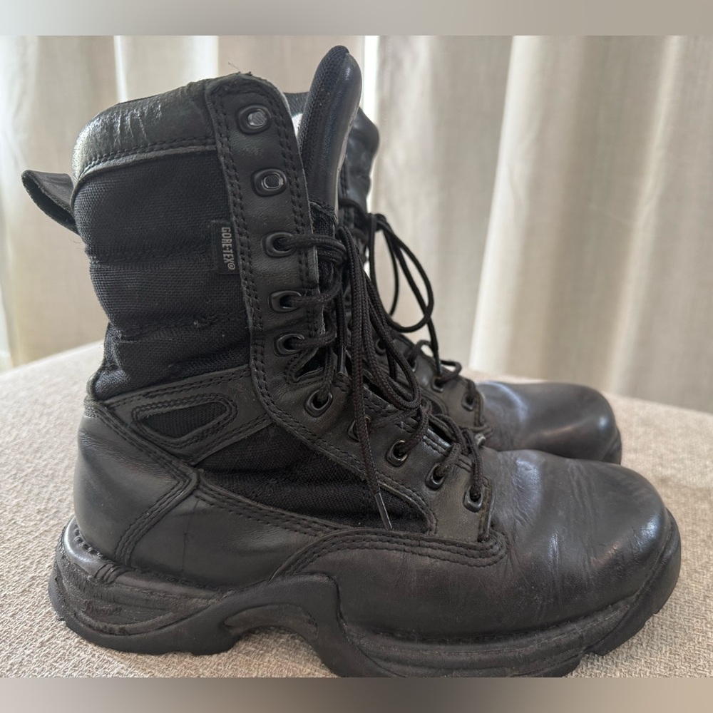 Danner Striker II GTX Mens 8 Black Good Waterproof Tactical Duty Boots 42980
